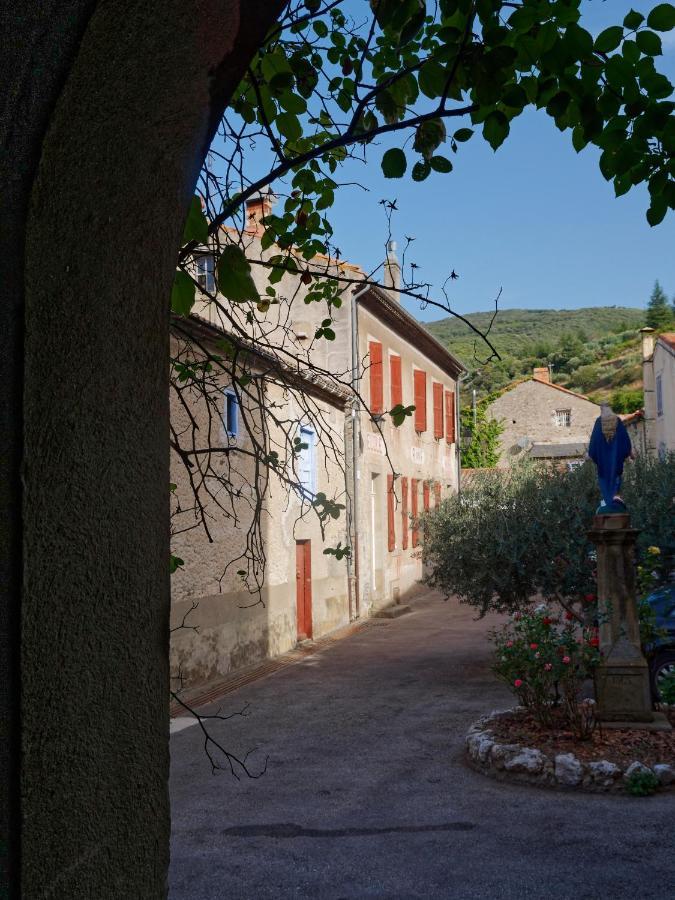 Les Ilhes La Maison Du Voyageur מראה חיצוני תמונה